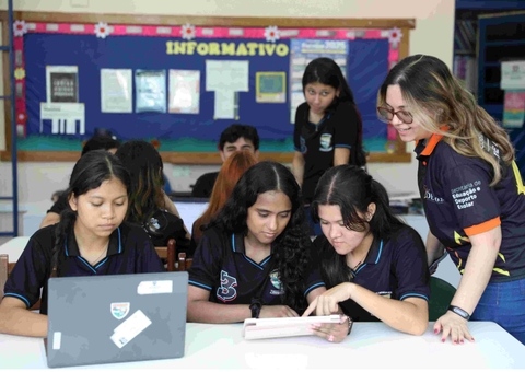 Escolas públicas do Amazonas realizam mutirões de inscrições para o Enem