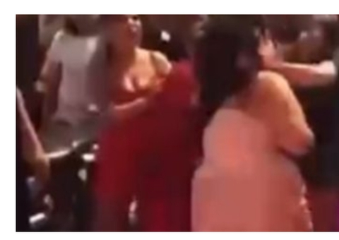 Jovem está na UTI após ser espancada durante confusão em adega em Manaus