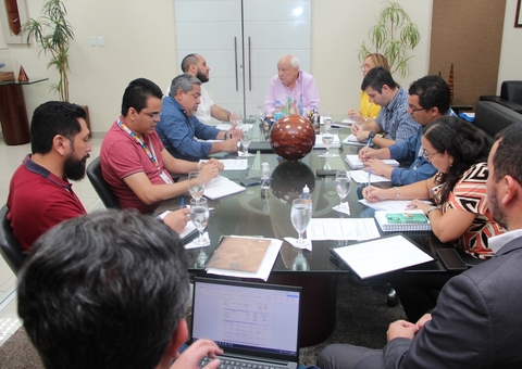 Prefeitura e SESI renovam parceria para oferta de 600 vagas em creche e educação infantil em Manaus