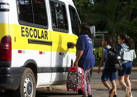 Aleam analisa instalação de câmeras de segurança em veículos escolares 