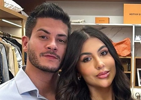 Internautas apontam indireta para Maíra Cardi em post de Jheny Santucci