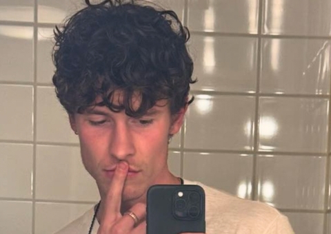 Shawn Mendes fala sobre sexualidade em show 