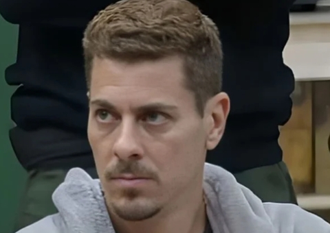 Equipe de Sacha contrata advogado para denunciar “violência” em A Fazenda