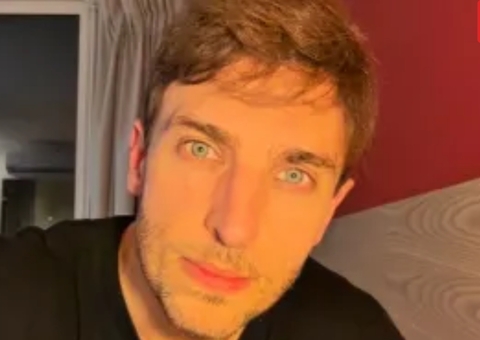 Humorista Léo Lins é condenado a 8 anos de prisão 