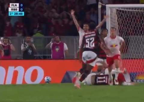 Flamengo bate o Bragantino no Maracanã e segue líder do Brasileirão