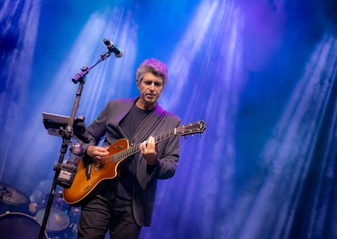 Final do Festival de Calouros do Sesc terá show de Leoni em Manaus