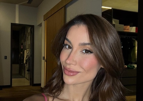 Bianca Andrade surge com bumbum redondinho após procedimento