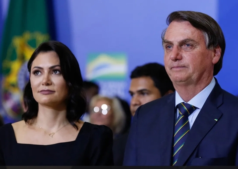 Michelle homenageia Bolsonaro após alta hospitalar: "Você é grande" 