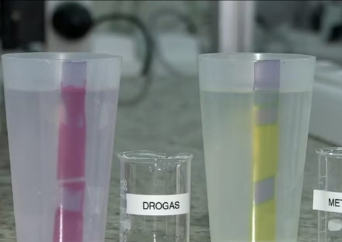 Estudante cria copo que detecta adulteração em bebida