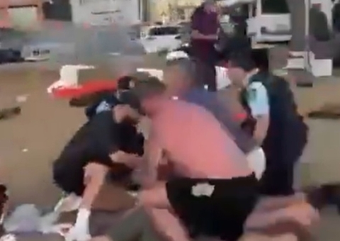 Comerciante de frutas desarmou atirador e levou 2 tiros