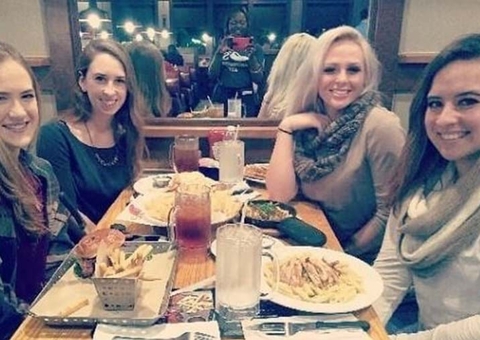 Jovem já conheceu mais de 60 meios-irmãos e pretende encontrar os outros