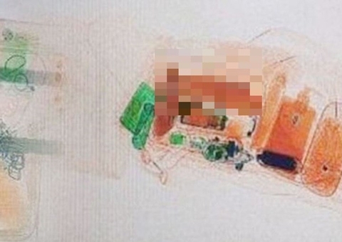 Segurança mostra “brinquedinhos” de passageira e acaba demitido 