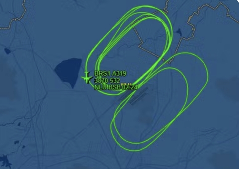Avião do presidente Lula sofre problema técnico após decolagem no México
