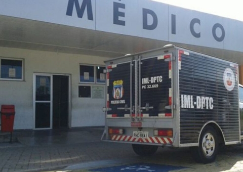 Corpo de homem é encontrado boiando na orla de porto no Amazonas