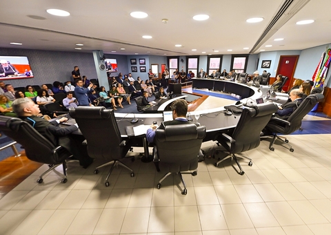 TCE julga improcedente representação contra prefeito no Amazonas por irregularidades