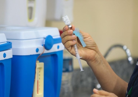 Dia D de combate à dengue tem vacinação e ações educativas em feiras e mercados