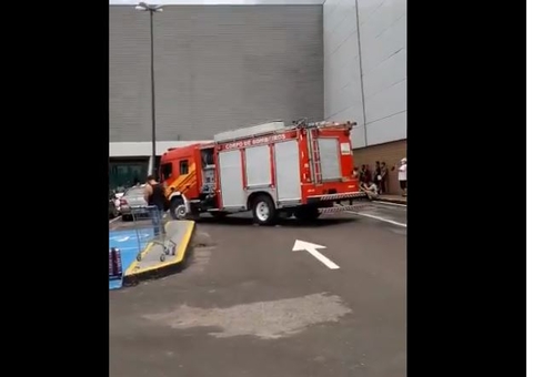 Incêndio em praça de alimentação do Amazonas Shopping apavora lojistas 