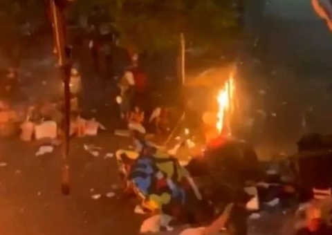 Incêndio atinge comunidade na região da cracolândia em São Paulo
