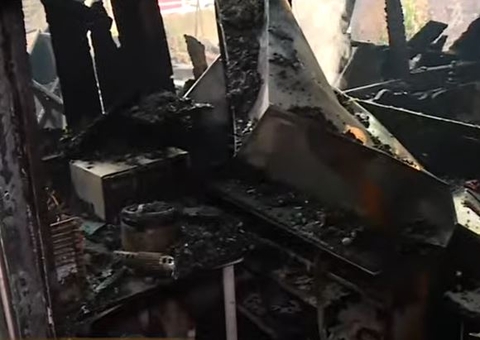 Incêndio que deixou família desabrigada em Manaus pode ter sido criminoso