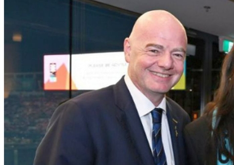 Infantino se recusa a falar sobre desigualdade no futebol