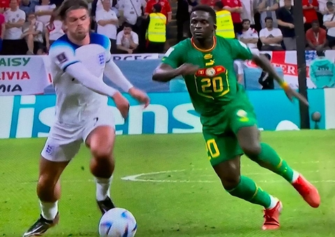 Inglaterra derrota Senegal e enfrenta França nas quartas do Mundial