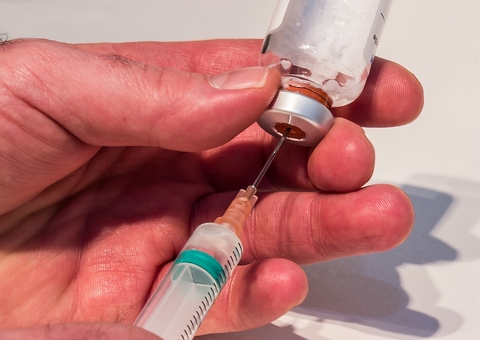 Anvisa aprova versão atualizada de vacina contra variante da Covid-19