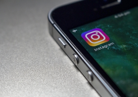 Instagram passa por instabilidades e stories aparece repetido para usuários