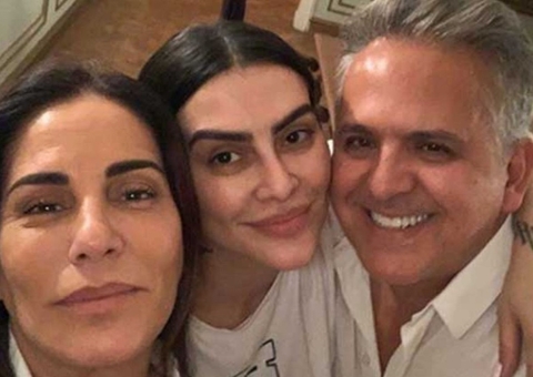 Marido de Gloria Pires relembra boato de caso com Cleo aos 15 anos