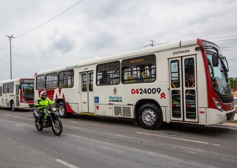 Trânsito é alterado por conta da ‘1ª Parada Natalina’ em Manaus; veja mudanças