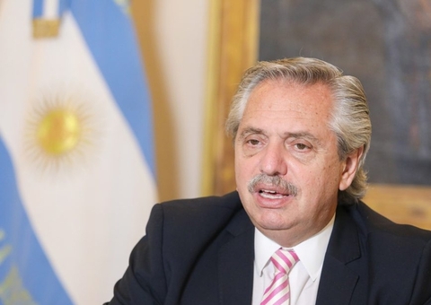 Presidente da Argentina testa positivo para Covid após 1ª dose da vacina
