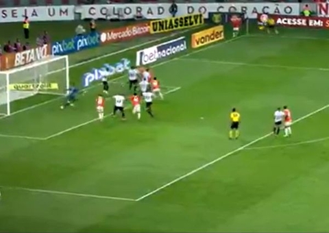 Internacional fica mais próximo de vice com vitória sobre Athletico-PR