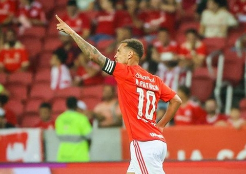 Inter perde pênalti, mas vira sobre o CSA na Copa do Brasil