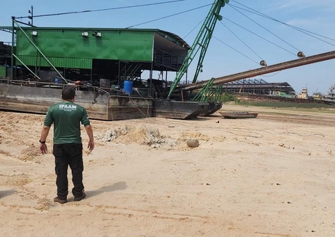 Estaleiro que fazia reparos em dragas de garimpo no Amazonas é multado em R$ 200 mil