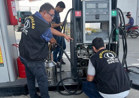Operação detecta irregularidades em bicos de bombas de combustível em Manaus e Iranduba