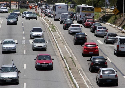 Sefaz demora isentar IPVA para pessoa com deficiência e justiça retira juros no Amazonas
