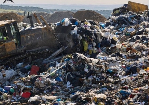 Fim dos lixões: Amazonas investe em estrutura para tratamento de resíduos