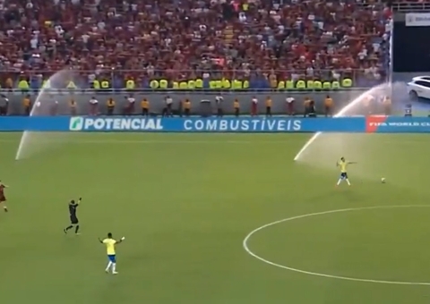 Jogo entre Brasil e Venezuela é interrompido após sistema de irrigação ligar: 'inacreditável'