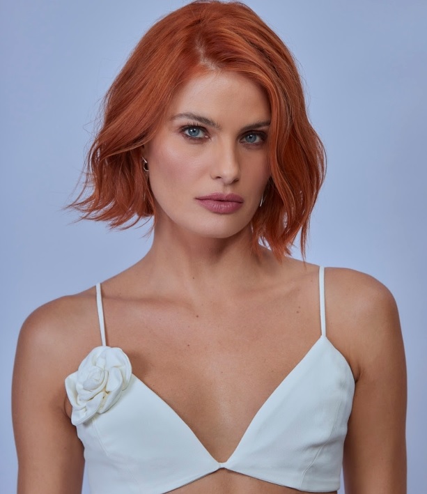 Isabeli Fontana mostra resultado de cirurgia de retirada de silicone