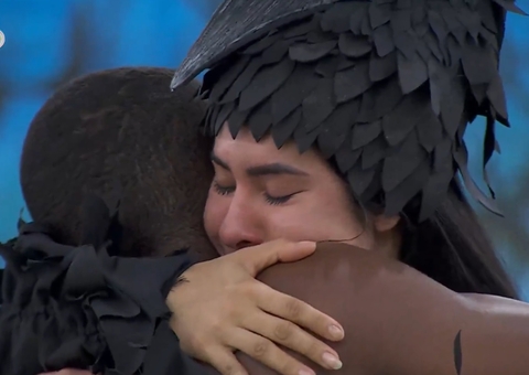 No Monstro, Isabelle chora e é consolada por Davi; vídeo