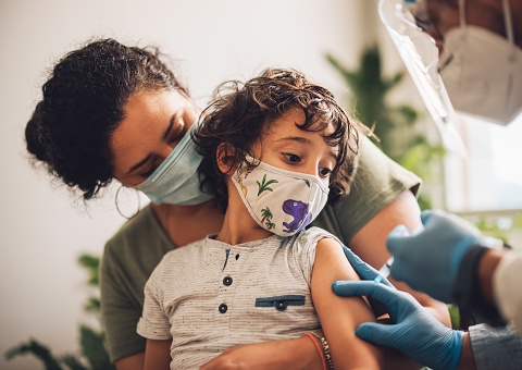 Queiroga diz que vacina contra covid para crianças começa a ser distribuída neste mês