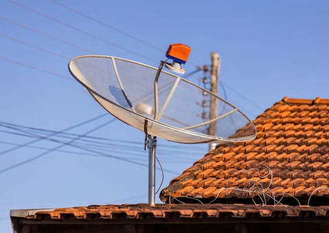 Prazo para trocar antena parabólica encerra em agosto: saiba como garantir sinal digital