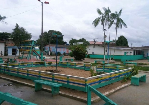 Compra de fardamento e tablets passa de R$ 800 mil