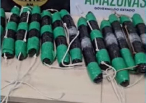 Tripulantes são presos por transportar drogas escondidas em barco em Manaus