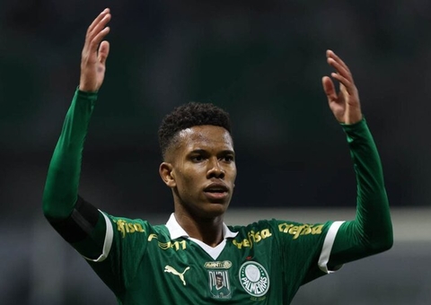 Estêvão domina Brasileirão, carrega Palmeiras e mira recorde de 16 anos