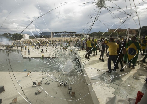 STF inicia julgamento de mais 131 investigados por atos golpistas