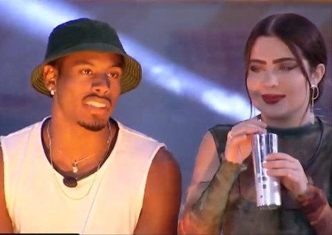 Jade diz que brothers são chacotas e estão cancelados pelo cantor Thiaguinho 