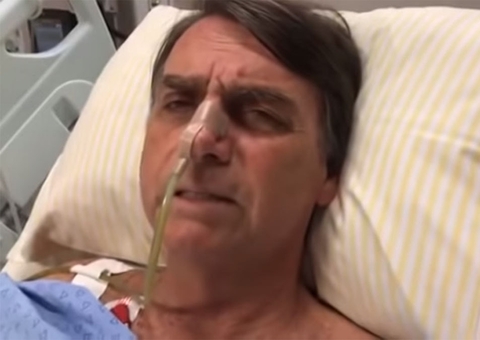 Bolsonaro passa por novos exames e médicos decidem sobre cirurgia de emergência