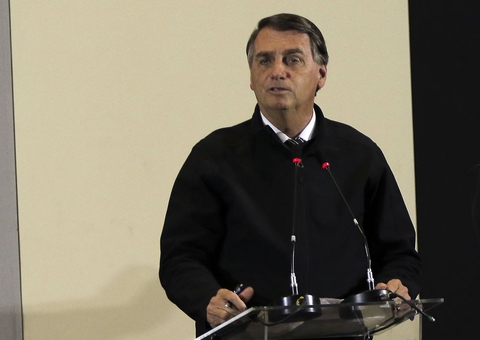 Bolsonaro promete manter zerados impostos federais de combustíveis
