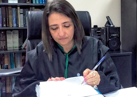 Bolsonaristas serão multados caso descumpram decisão federal em frente ao CMA