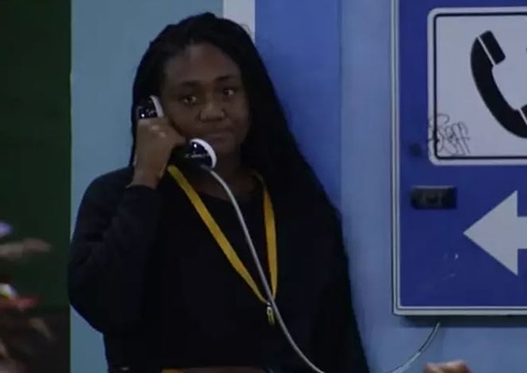 Sarah Aline atende big fone e indica Cara de Sapato para o paredão